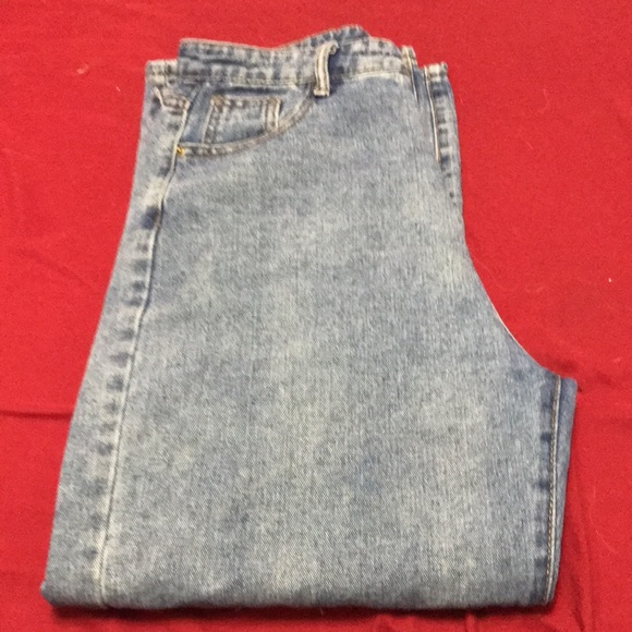 PERFECT HIGH RISE JEANS - Picture 2 of 4